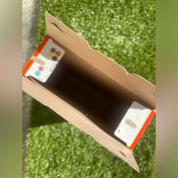 Reese’s Puffs Kaws | Kawspuffs | Collectable Box ONLY - Picture 9 of 11